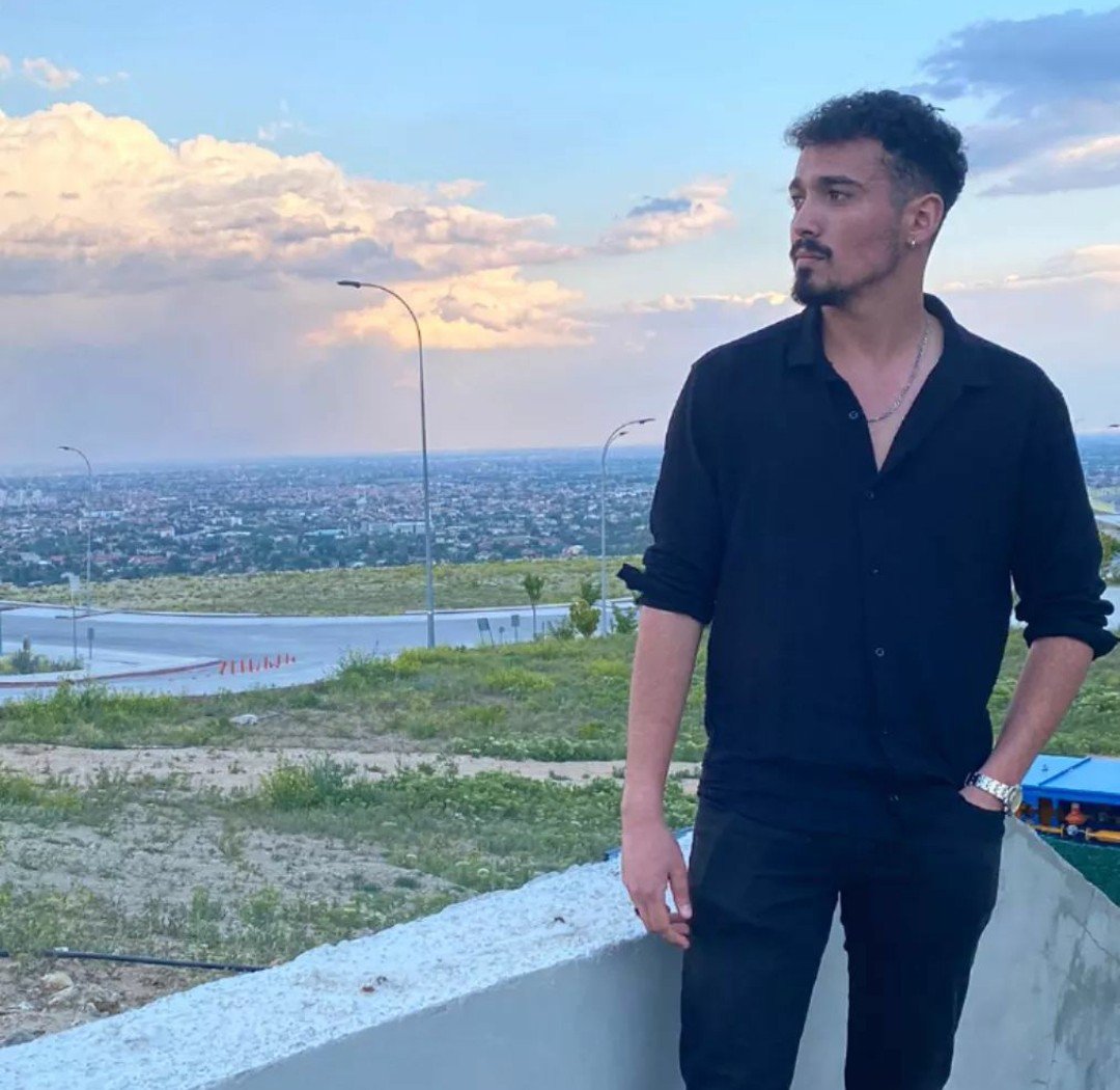 Model fotoğrafı 4