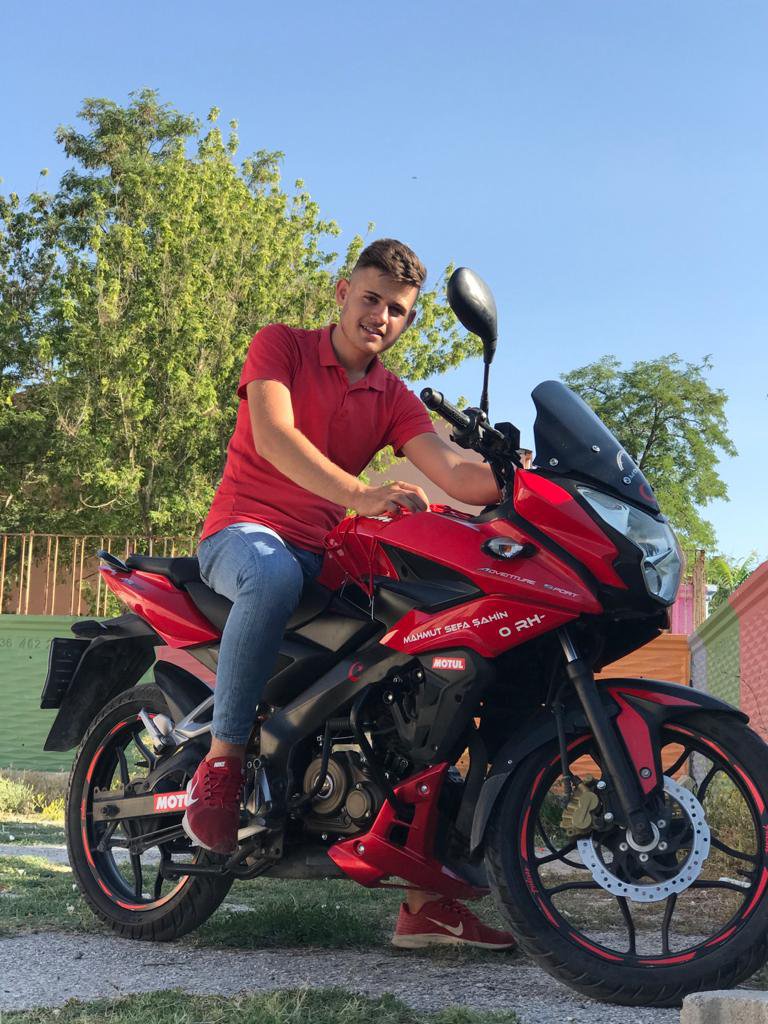 Model fotoğrafı 2
