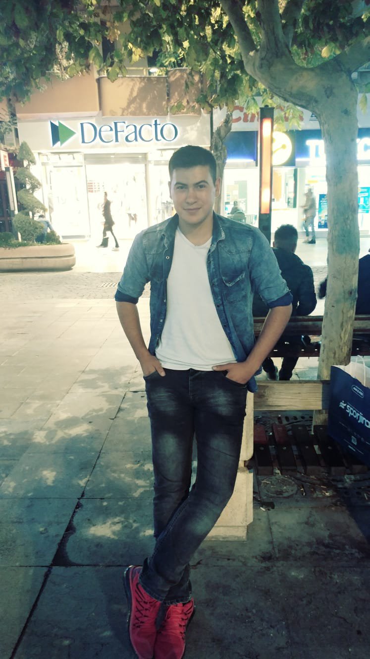 Model fotoğrafı 3