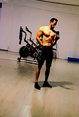 Model fotoğrafı 4