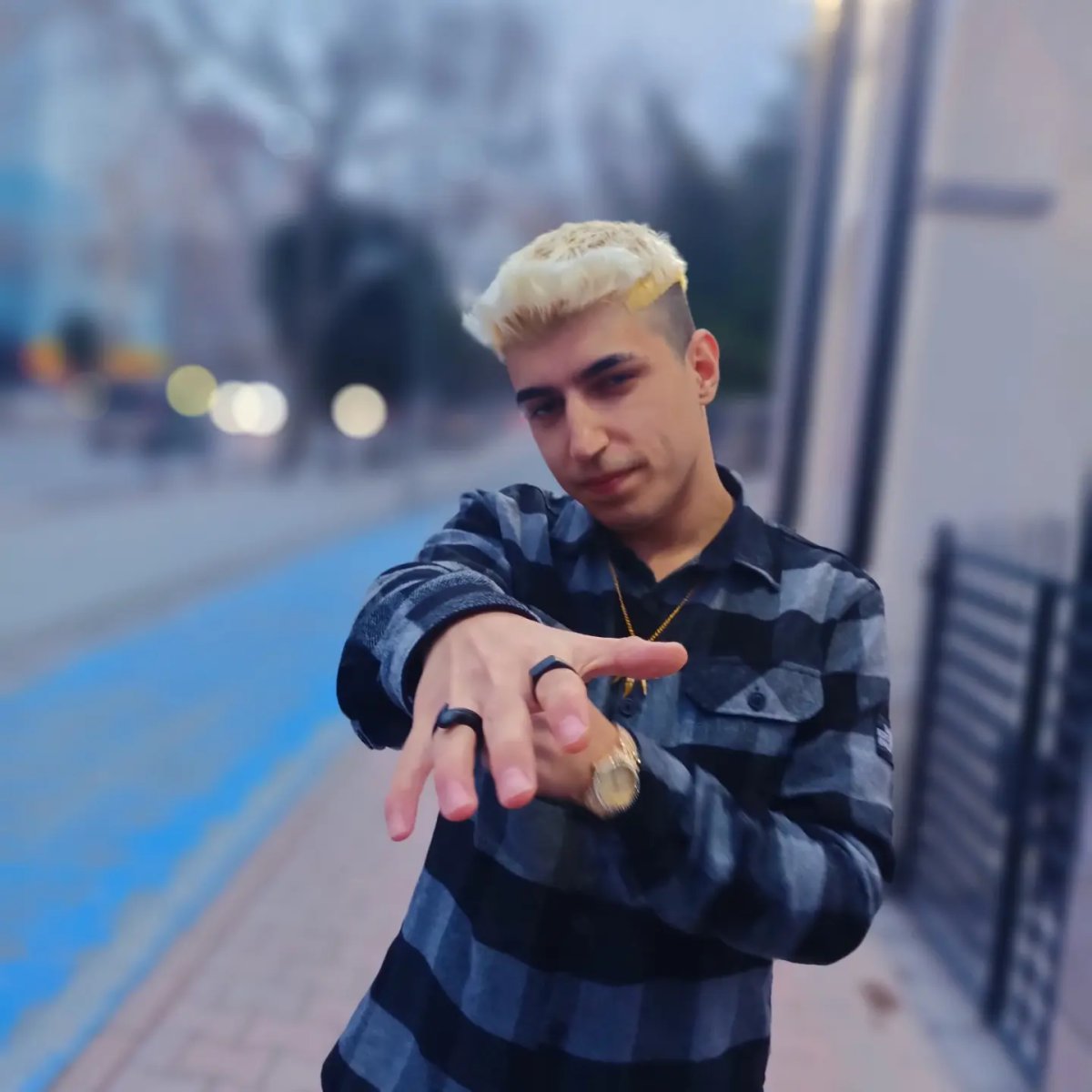 Model fotoğrafı 4