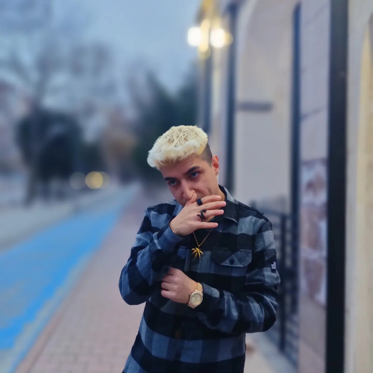 Model fotoğrafı 2